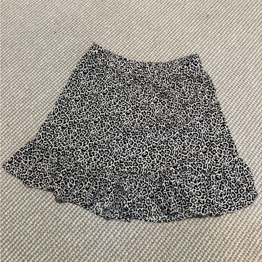 American Eagle Outfitters Black and Beige/Light Pink Leopard Print Midi Skirt